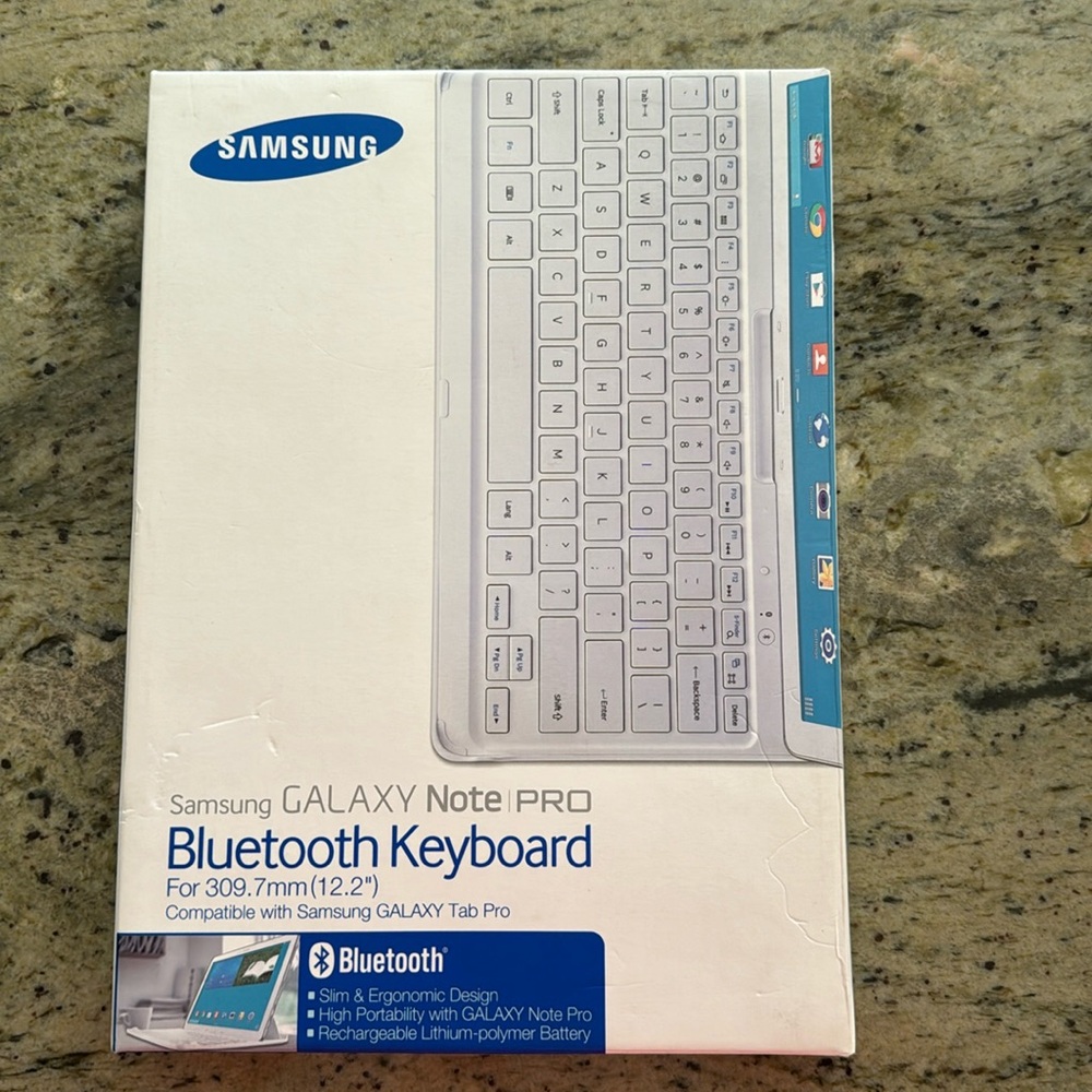 NIB  Samsung galaxy note pro Bluetooth Keyboard